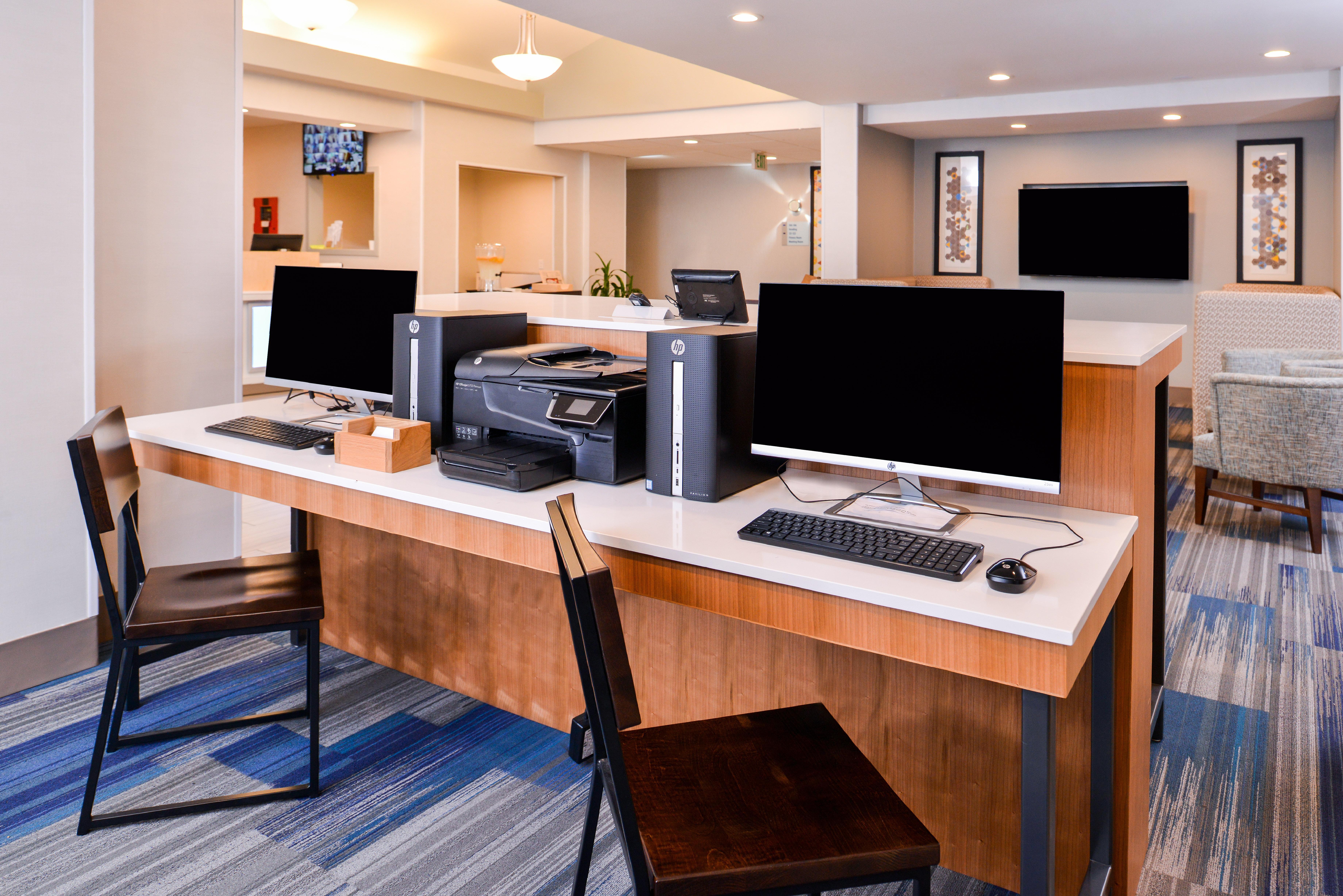 Holiday Inn Express & Suites Lacey - Olympia By Ihg Εξωτερικό φωτογραφία