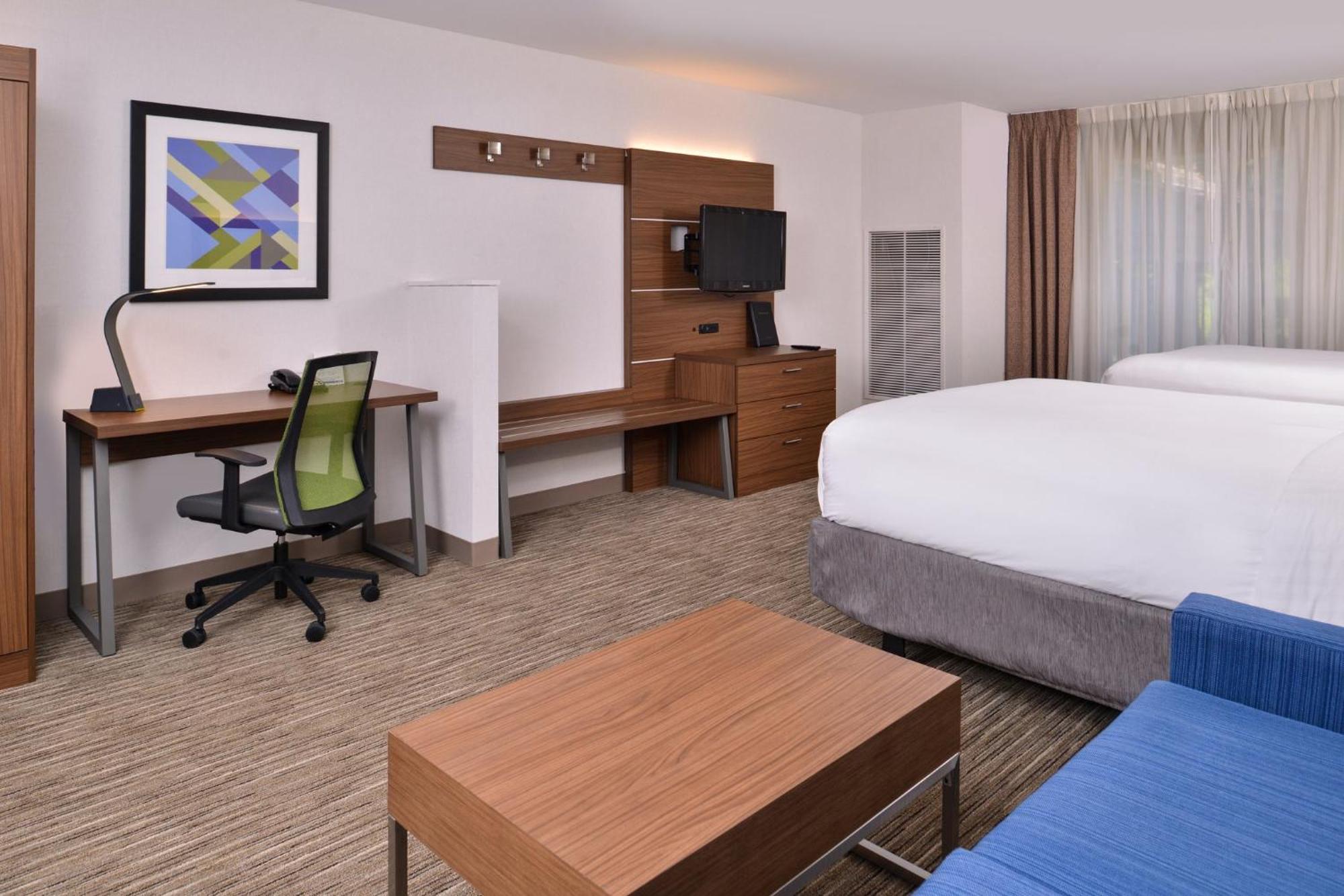 Holiday Inn Express & Suites Lacey - Olympia By Ihg Εξωτερικό φωτογραφία