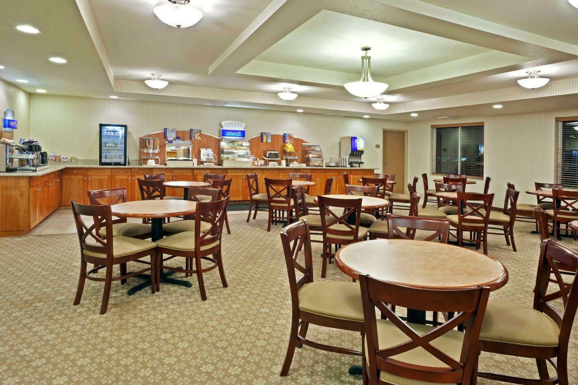 Holiday Inn Express & Suites Lacey - Olympia By Ihg Εξωτερικό φωτογραφία
